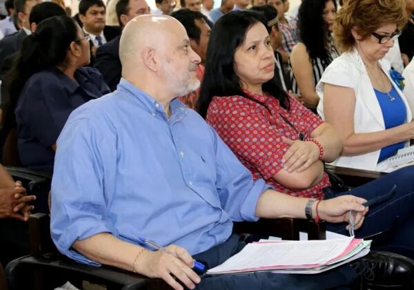 Denuncia contra Payo Cubas y Yolanda Paredes: “Hay varios testigos”, según abogada de denunciante - Política - ABC Color