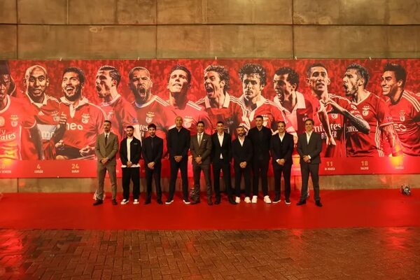 Óscar Cardozo, homenajeado en los 20 años del estadio Da Luz - Fútbol Internacional - ABC Color