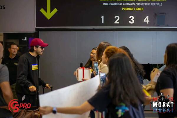 [VIDEO] ¡"Morat" llegó a Paraguay y compartió con sus fans!
