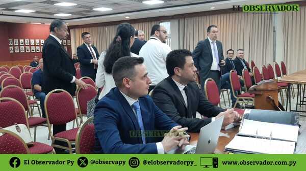 Diez personas afrontarán juicio por el desvío de G. 18.384 millones de la Gobernación de Central