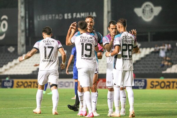Por un lugar en semifinales: Libertad y Santaní se enfrentan por la Copa Paraguay