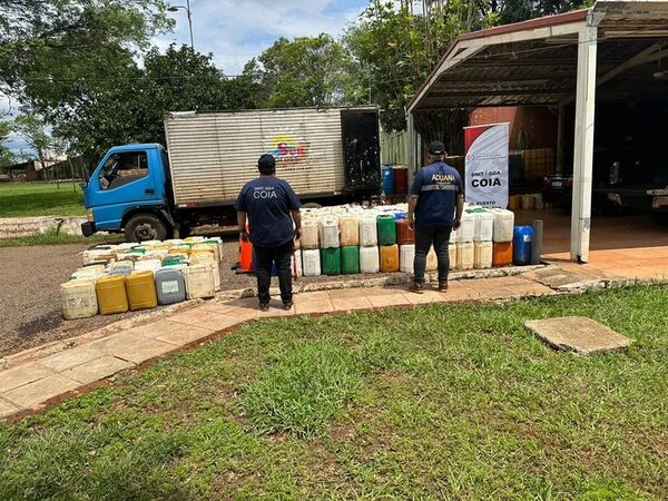 Incautaron más de 5.000 litros de combustible de contrabando en una jornada - Policiales - ABC Color