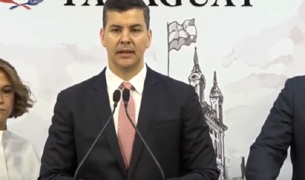 Santiago Peña dice que es justo un “pequeño” ajuste salarial en el Congreso - Noticiero Paraguay