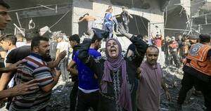 La Nación / Hamás divulga una lista de casi 7.000 muertos por bombardeos israelíes en Gaza