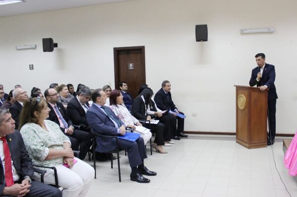 Día de gobierno de los ministros Ríos, Santander y Ramírez Candia en Paraguarí