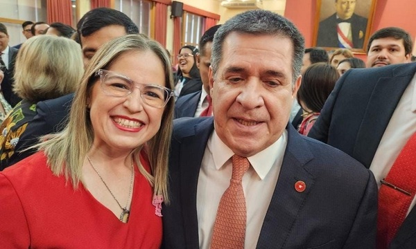 Lorena Ocampos: Del “HC y su entorno nunca más” al abrazo con Cartes
