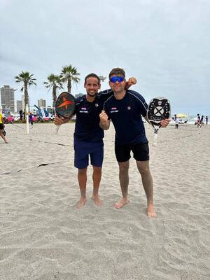 Histórico primer triunfo paraguayo en tenis playero a nivel panamericano - La Tribuna