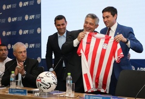 Campaña Retomá Tus Estudios promueve el MEC para futbolistas y población en general