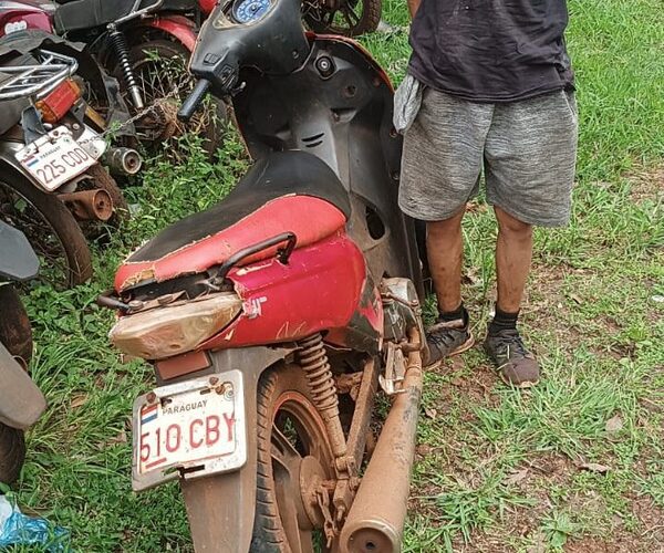 Menor de edad fue atrapado cuando intentaba hurtar motocicleta