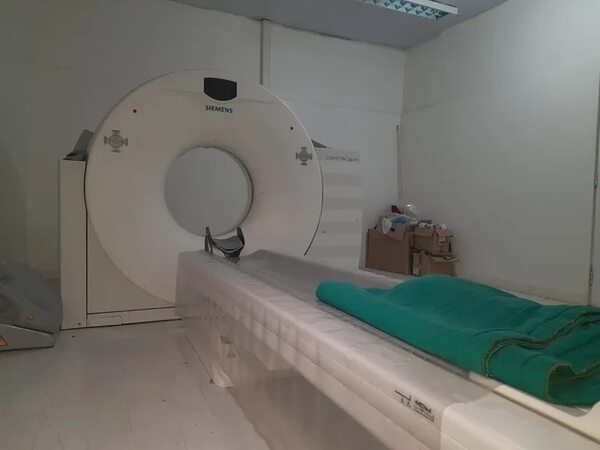 Aguardan reparación de la máquina de tomografía - Nacionales - ABC Color