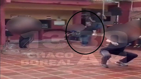 MEC dispone sumario para director que "amenizó" competencia de perreo en colegio - Noticias Paraguay