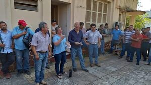 Essap: podrían reintegrar a 26 funcionarios desvinculados - Nacionales - ABC Color