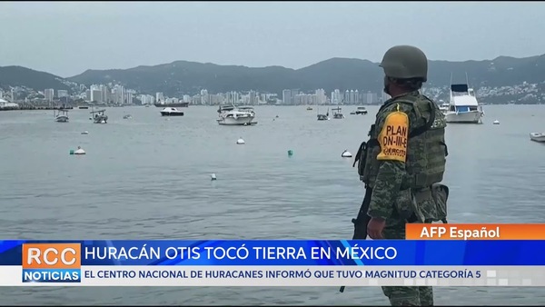 Poderoso huracán Otis toca tierra en puerto mexicano de Acapulco