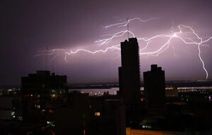 Alerta meteorológica: las cuatro zonas con tormentas esta noche y madrugada en Paraguay - Clima - ABC Color