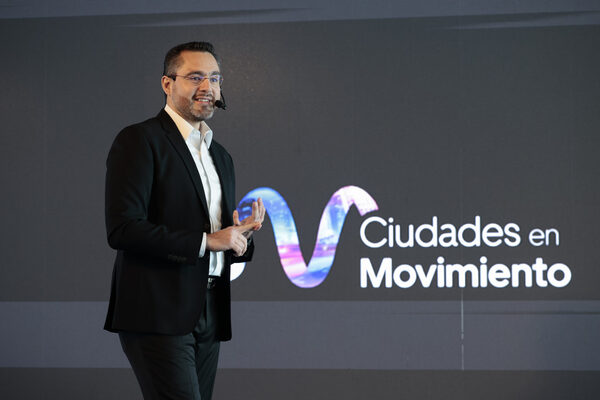 Uber celebra una década de viajes e innovación en México - MarketData