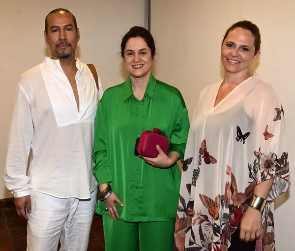Brindis y entrega de premios “Henri Matisse” y apertura de la muestra de las obras en Casa Castelví - Sociales - ABC Color