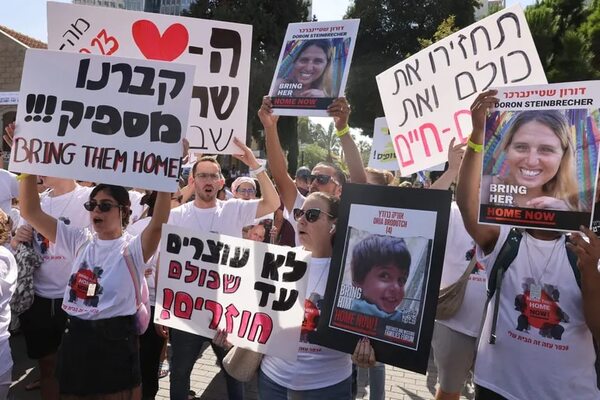 Ejército israelí eleva a 229 el número de rehenes en manos de Hamás y otras milicias - Mundo - ABC Color
