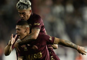 Versus / Lanús vence a Tigre con gol del paraguayo Cáceres