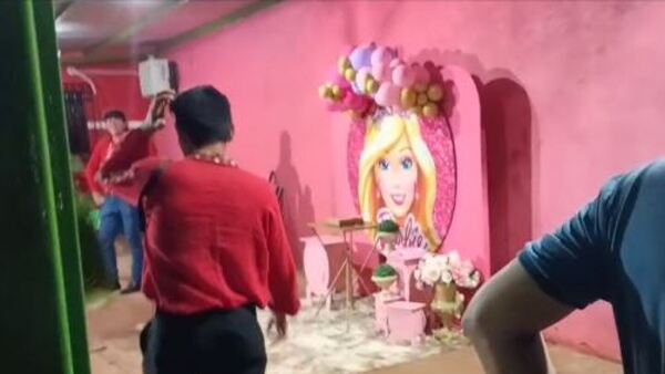 Delincuentes entraron a un cumpleaños y asaltaron a los invitados