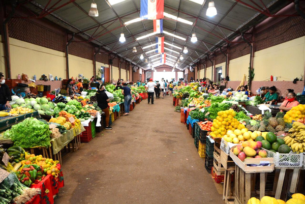 Falta tomates en feria hortigranjera de Ciudad del Este por altas temperaturas - La Clave
