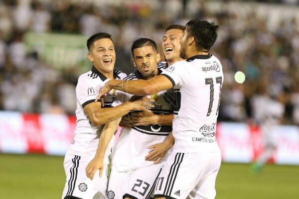 Versus / ¿Por dónde anda Julián Benítez?