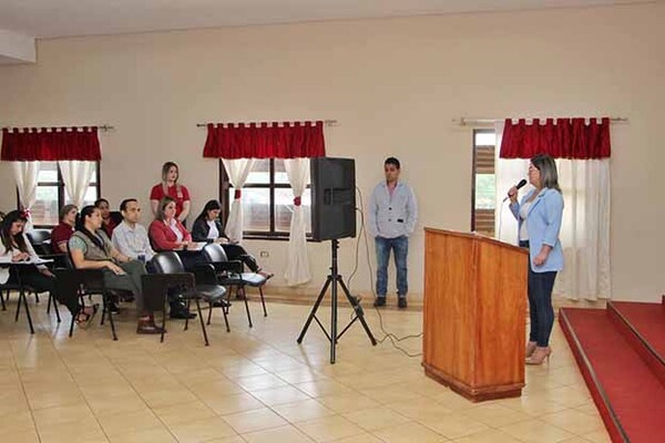 Realizaron conferencia sobre prevención de suicidio en comuna de Hernandarias | DIARIO PRIMERA PLANA