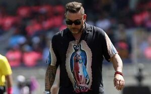 MÉXICO: Multan a un DT por usar una remera con la imagen de la Virgen de Guadalupe - Informatepy.com