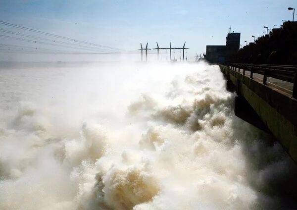 Yacyretá emite alerta ante lluvias por encima del promedio - Nacionales - ABC Color
