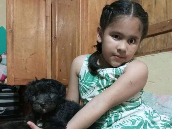 Necesitan siete millones de guaraníes para tratar a niña con cáncer en los ojos · Radio Monumental 1080 AM
