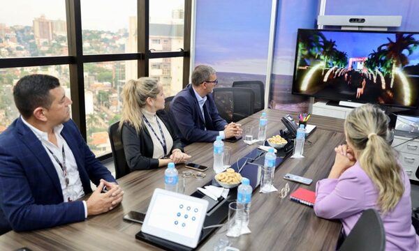 Presentan proyecto «Villa Navideña- Hernandarias 2023»