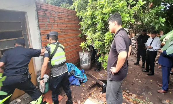 En lambaré allanan aguantaderos donde guardaban cables robados de Copaco