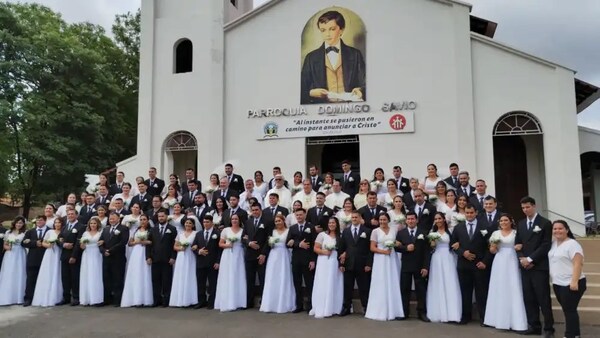 EL “SÍ, ACEPTO” DE 38 PAREJAS EN BODA COMUNITARIA EN FERNANDO DE LA MORA