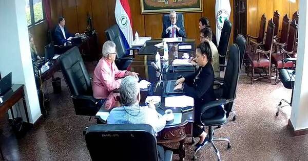 La Nación / Consejo Administrativo de IPS suspende licitación para servicio de limpieza