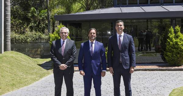 La Nación / Pedirán acoger más de 3 partidos del Mundial