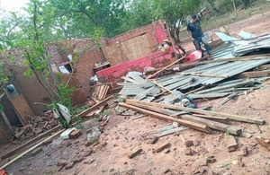 Temporal deja a su paso varias viviendas destechadas en Horqueta