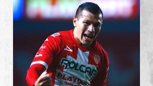 Braian Samudio anota su primer gol para Necaxa