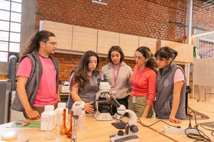 Convocan a jóvenes científicos para los “Experimiércoles” en TatakuaLab - Unicanal