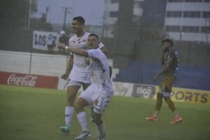 Nacional vs. Sportivo Ameliano: La Academia consigue un triunfo embarrado   - Nacional - ABC Color
