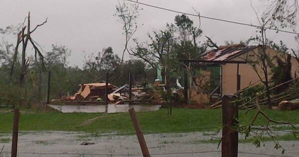 La Nación / Mbocayaty del Yhaguy: 4 compañías y 20 familias son las afectadas por fuerte temporal