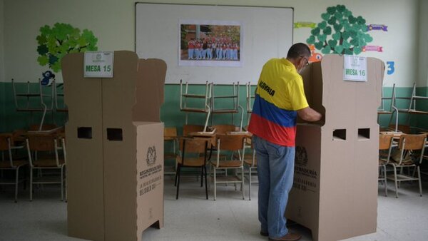 Colombia celebra elecciones regionales y municipales que servirán de termómetro de la 'paz total' - ADN Digital