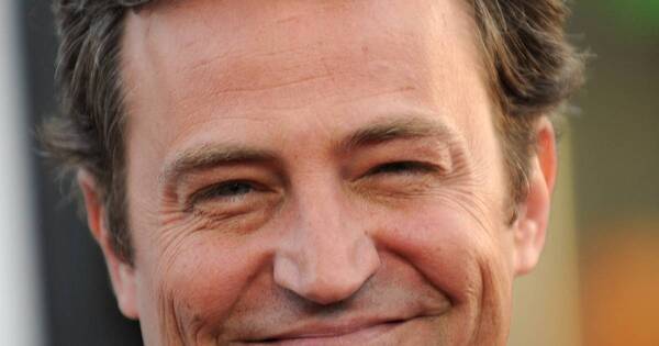 La Nación / Famosos lloran la partida del actor Matthew Perry