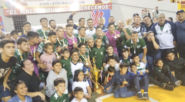 Versus / Paranaense es el monarca invicto del Campeonato Nacional C20