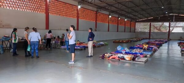 Ciudad del Este: mayoría de damnificados se resiste a dejar zonas inundadas - ABC en el Este - ABC Color