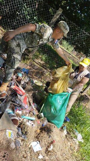 A semanas de vacaciones veraniegas realizan minga contra el dengue en Encarnación - Nacionales - ABC Color