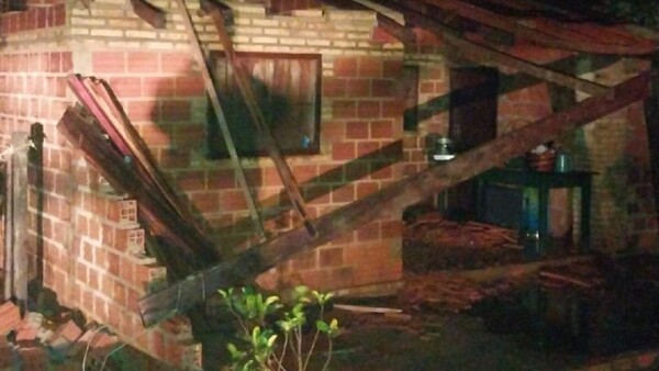 Anciana pierde la vida tras derrumbe de su vivienda por temporal en Mbocayaty del Yhaguy