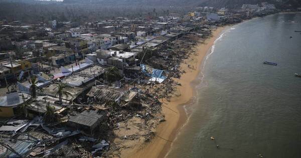 La Nación / Huracán Otis: aumentan en 43 los muertos en México y 36 desaparecidos