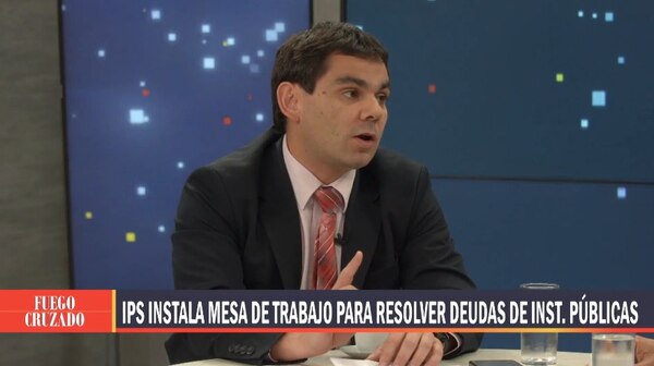 Diario HOY | IPS debe mucho, pero le deben aún más (US$ 1.300 millones): la era Abdo la hizo todo mal