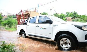 Unas 60 familias de dos barrios inundados de CDE fueron evacuadas por brigadas de Itaipú – Diario TNPRESS