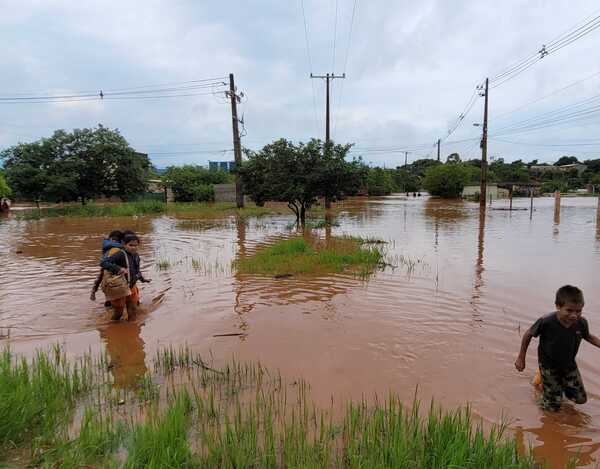 Caos y destrucción a causa de las intensas lluvias del fin de semana - La Clave