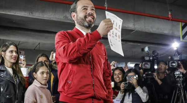 Izquierda pierde elecciones en principales ciudades de Colombia